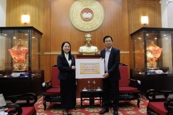 Ngành Nông nghiệp và Môi trường hỗ trợ đồng bào miền Trung bị bão lũ